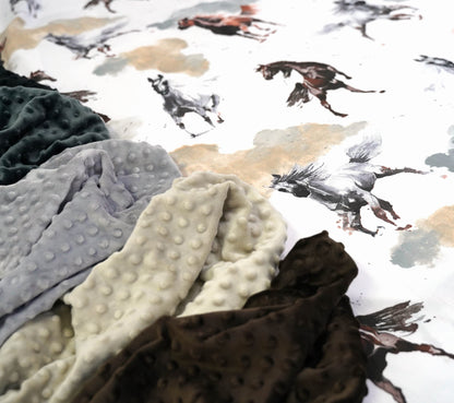 Pasunkinta antklodė - žirgai